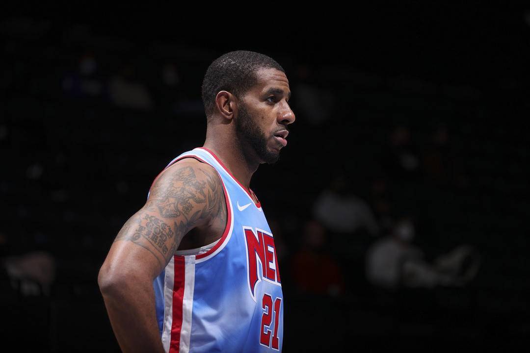 的表现愈发 的表现愈发